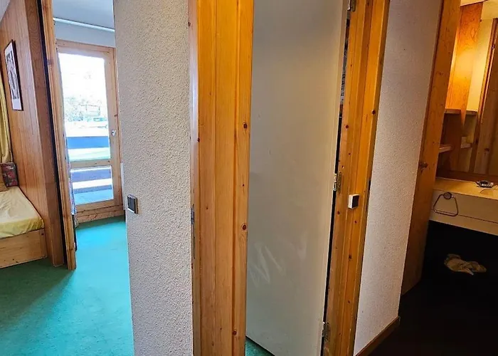 Апартаменты Le Repere Du - Pied Des Pistes - Les Coches